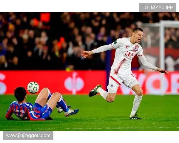 水晶宫足球队队员官网详细介绍球队核心队员的个人成长和职业生涯